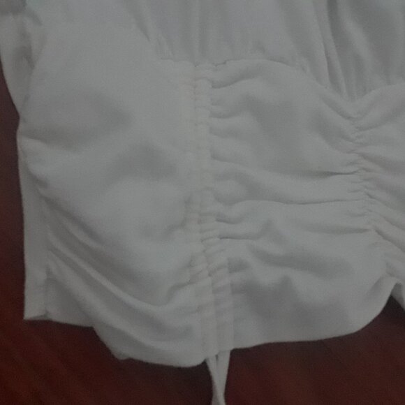 Forever 21 Cream Cropped Top - Picture 6 of 8